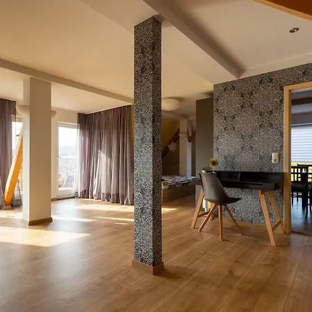 Maisonette Wohnung Mit Blick Ueber Die Stadt Jena Exterior photo